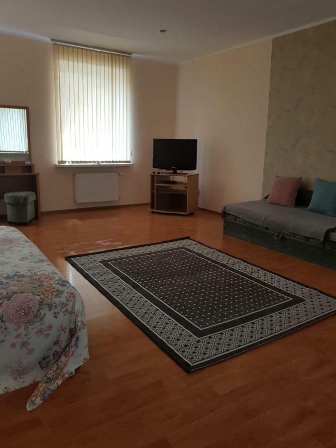 Saule Appartement Daugavpils Buitenkant foto